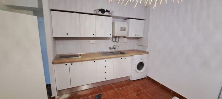 1 bedroom apartment for rent in Albaicin, Spain - Image 4