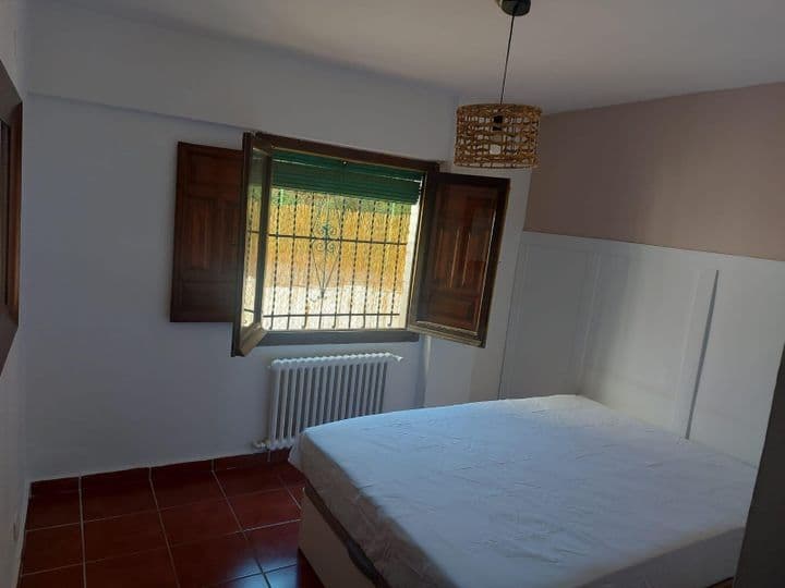 1 bedroom apartment for rent in Albaicin, Spain - Image 5