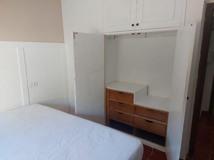 1 bedroom apartment for rent in Albaicin, Spain - Image 8