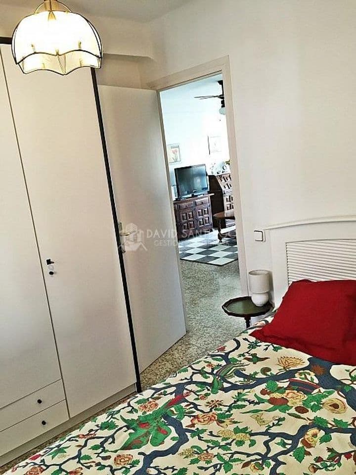 2 bedrooms apartment for rent in Centro, Spain - Image 8