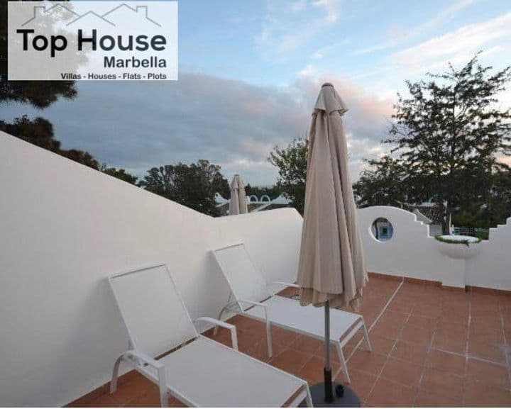 2 bedrooms house for rent in Marbella, Spain - Image 11