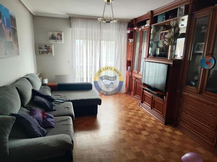 3 bedrooms apartment for sale in Leon, Spain - Image 4