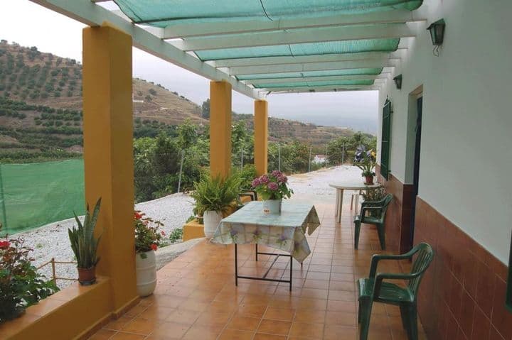 2 bedrooms house for rent in Nerja, Spain - Image 7