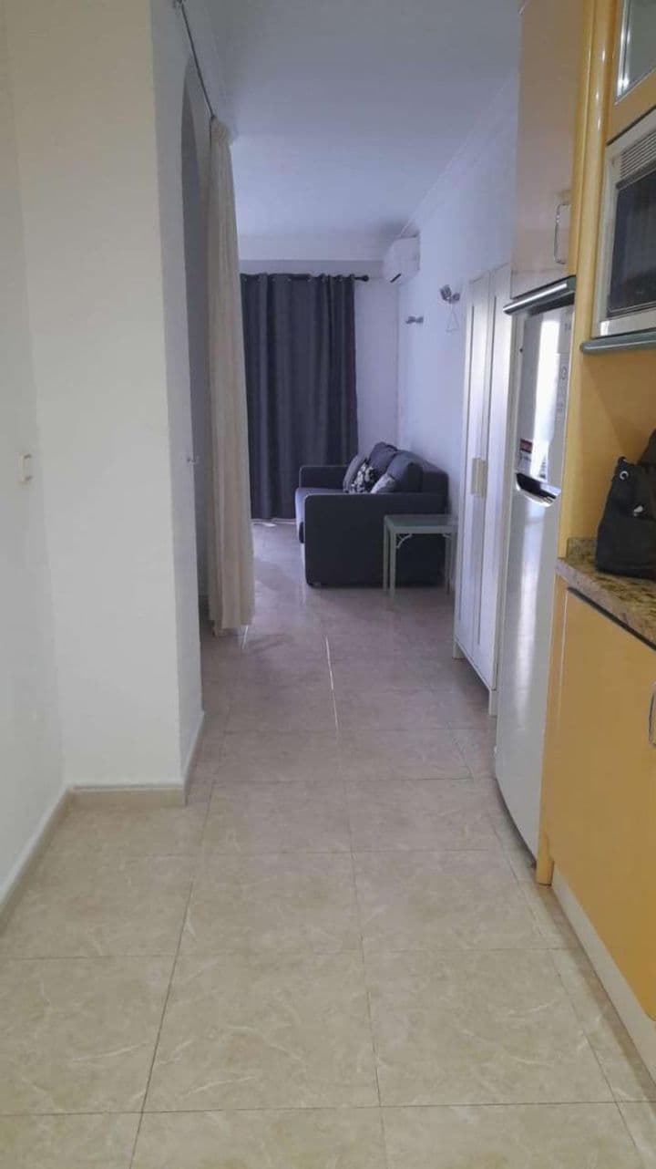 1 bedroom apartment for rent in Parque de la Paloma, Spain - Image 8