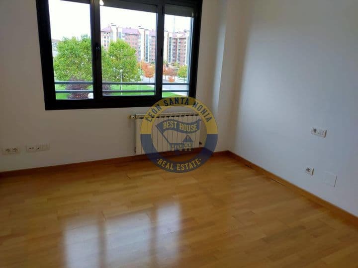 3 bedrooms apartment for sale in Leon, Spain - Image 4