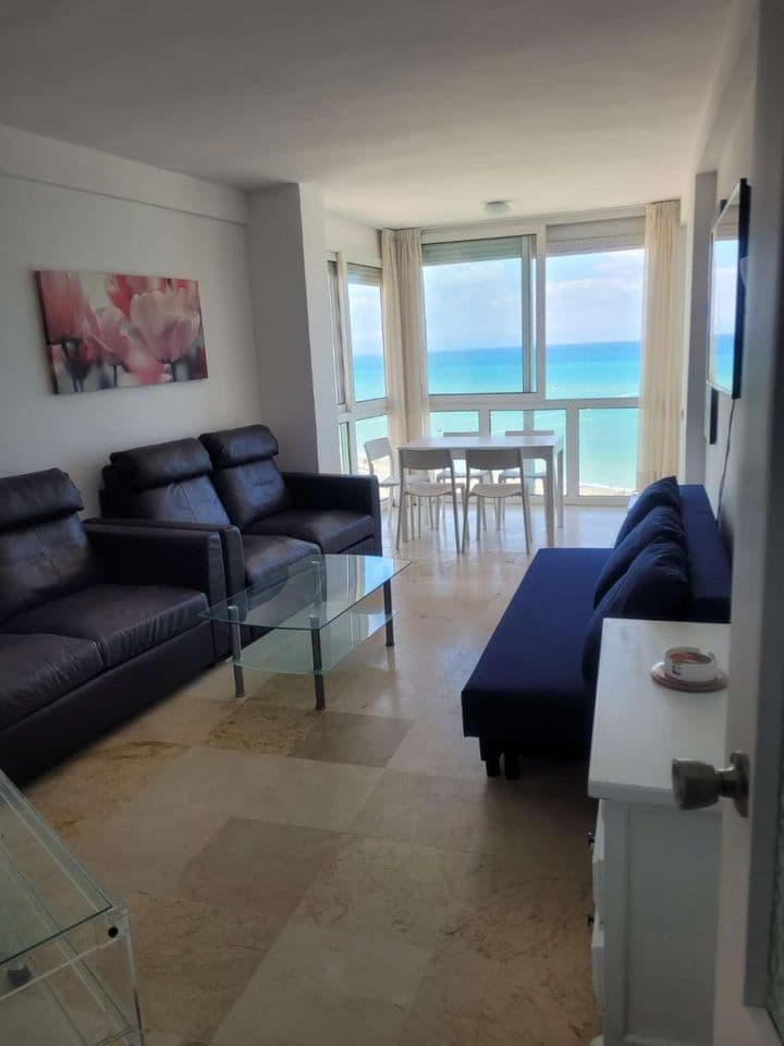 2 bedrooms apartment for rent in Playamar - Benyamina, Spain - Image 11