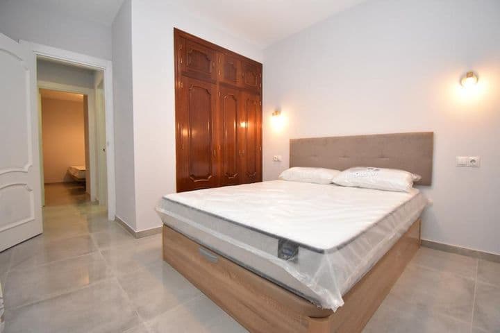 2 bedrooms apartment for rent in Las Lagunas, Spain - Image 10