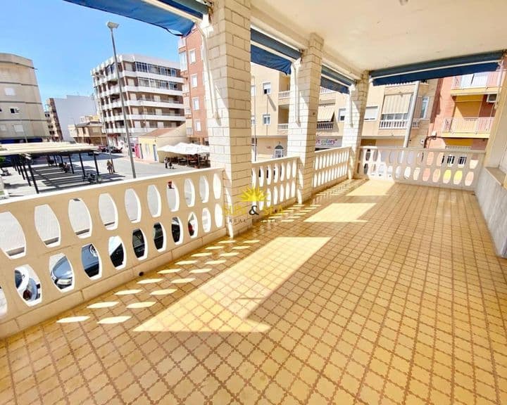 3 bedrooms apartment for rent in Zona Pueblo, Spain - Image 2