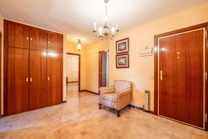 5 bedrooms apartment for sale in Pacifico, Spain - Image 3