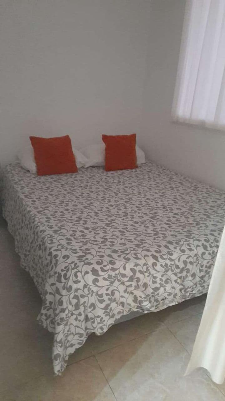 1 bedroom apartment for rent in Parque de la Paloma, Spain - Image 9