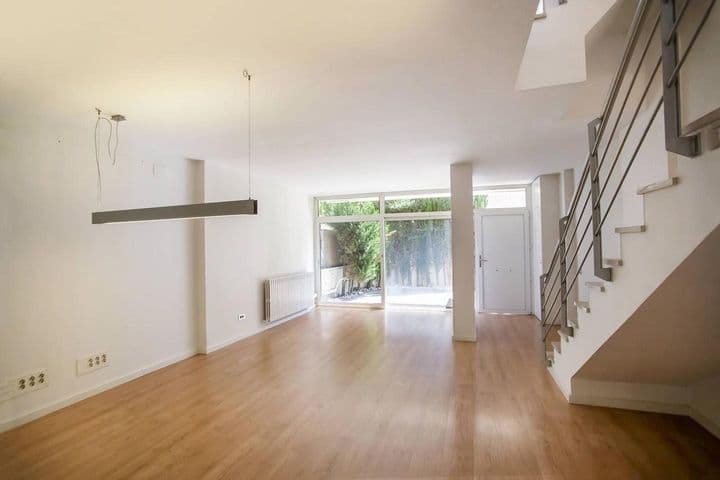 4 bedrooms house for rent in Poblenou, Spain - Image 4