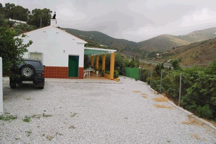 2 bedrooms house for rent in Nerja, Spain - Image 8