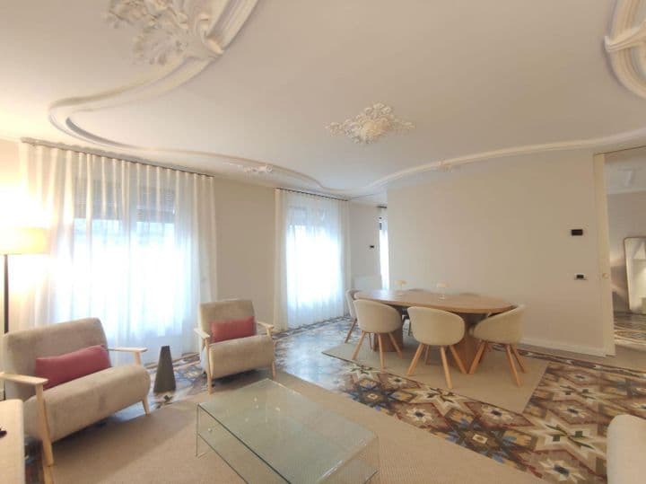 1 bedroom apartment for rent in Gotic, Spain - Image 9