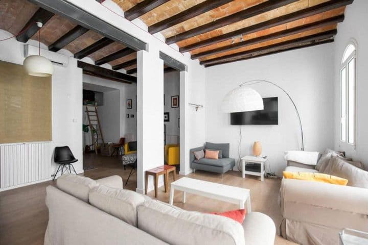 3 bedrooms apartment for rent in Gotic, Spain