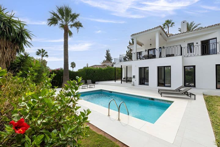 4 bedrooms house for sale in Nueva Andalucia, Spain