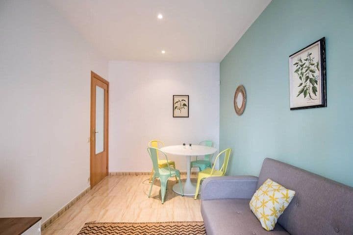 2 bedrooms apartment for sale in Sants-Montjuic, Spain - Image 2