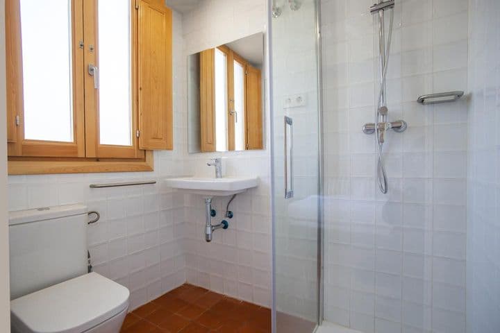 1 bedroom apartment for rent in Poblenou, Spain - Image 8