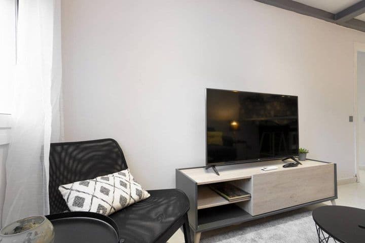 1 bedroom apartment for rent in Poblenou, Spain - Image 8