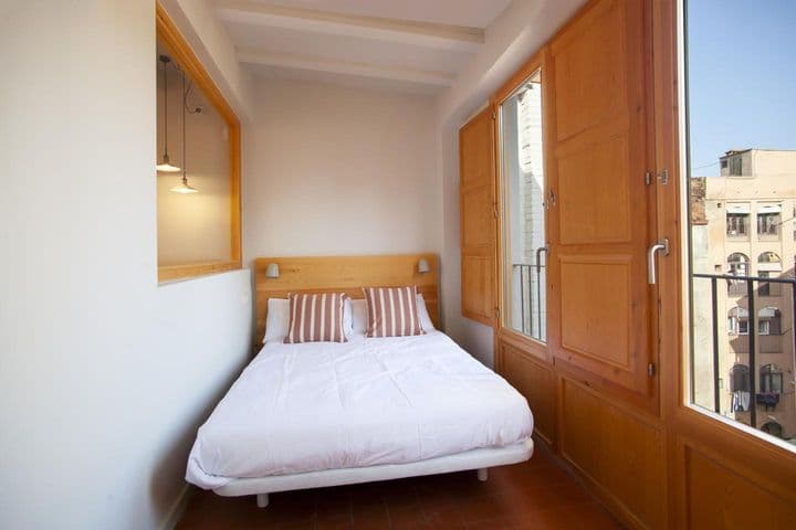 1 bedroom apartment for rent in Poblenou, Spain - Image 6