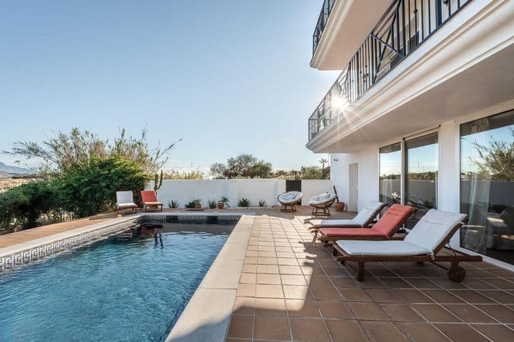 3 bedrooms house for sale in Estepona, Spain - Image 8