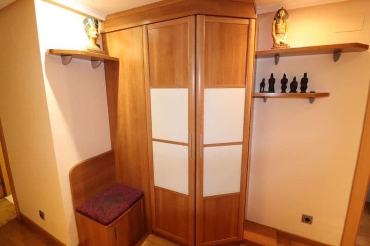 2 bedrooms apartment for rent in Gijon, Spain - Image 7