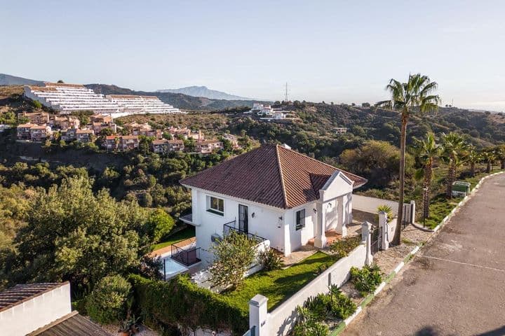 3 bedrooms house for sale in Estepona, Spain - Image 2