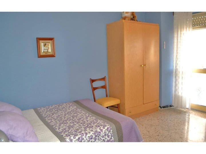 4 bedrooms apartment for rent in Palencia, Spain - Image 9