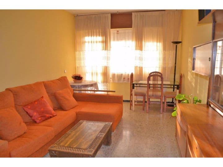 4 bedrooms apartment for rent in Palencia, Spain - Image 3