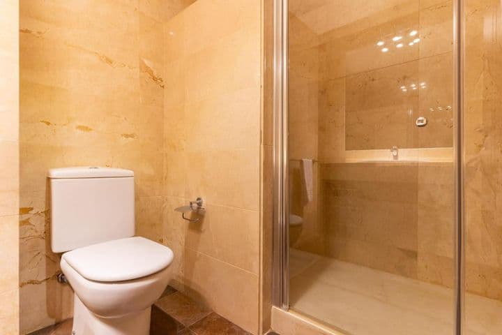 3 bedrooms apartment for rent in Almerimar, Spain - Image 11