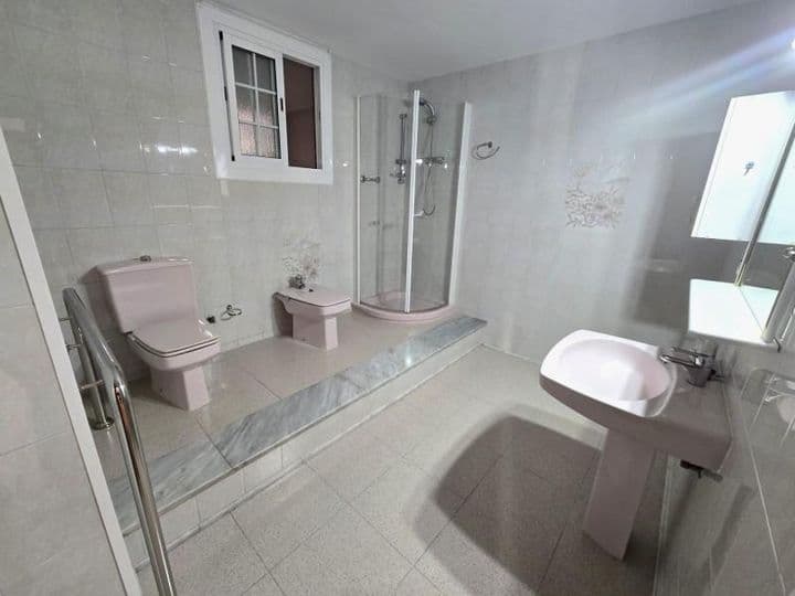 4 bedrooms house for sale in Centre, Spain - Image 11