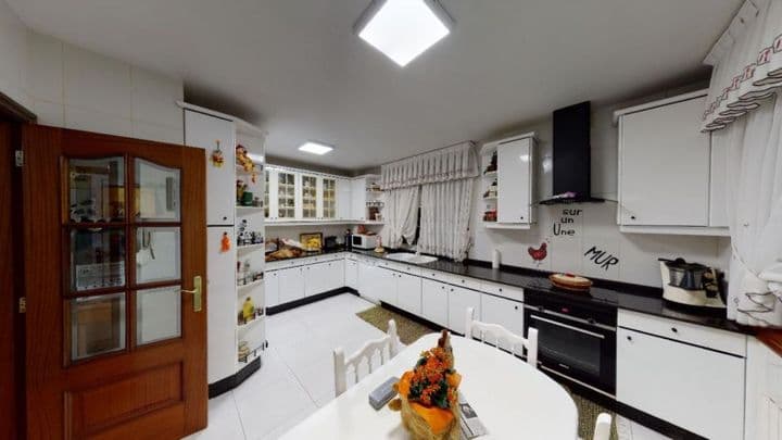 7 bedrooms house for sale in Vigo, Spain - Image 8