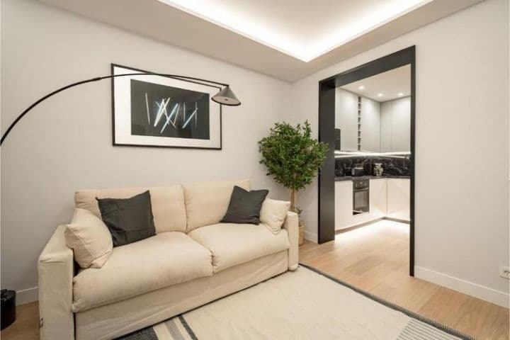 3 bedrooms apartment for sale in Madrid, Spain - Image 8