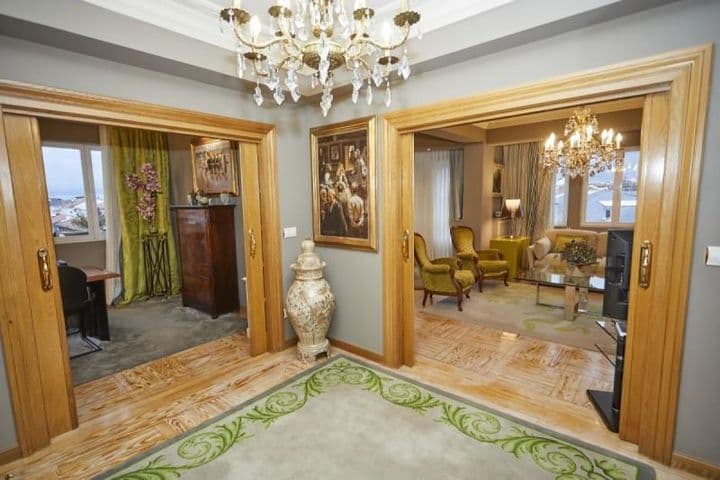 5 bedrooms apartment for sale in Vitoria-Gasteiz, Spain - Image 4