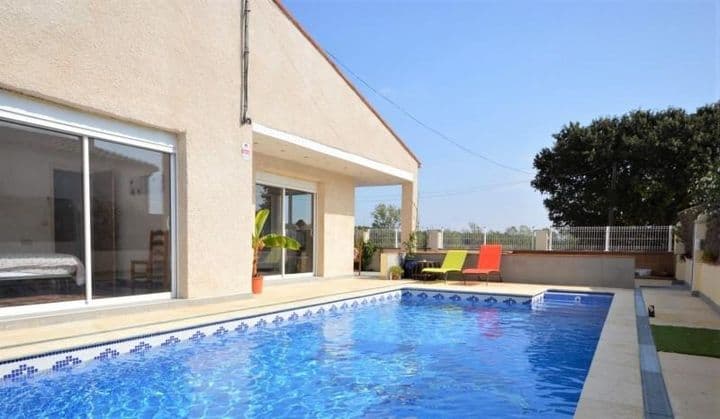 8 bedrooms house for sale in Alto Ampurdan, Spain - Image 2