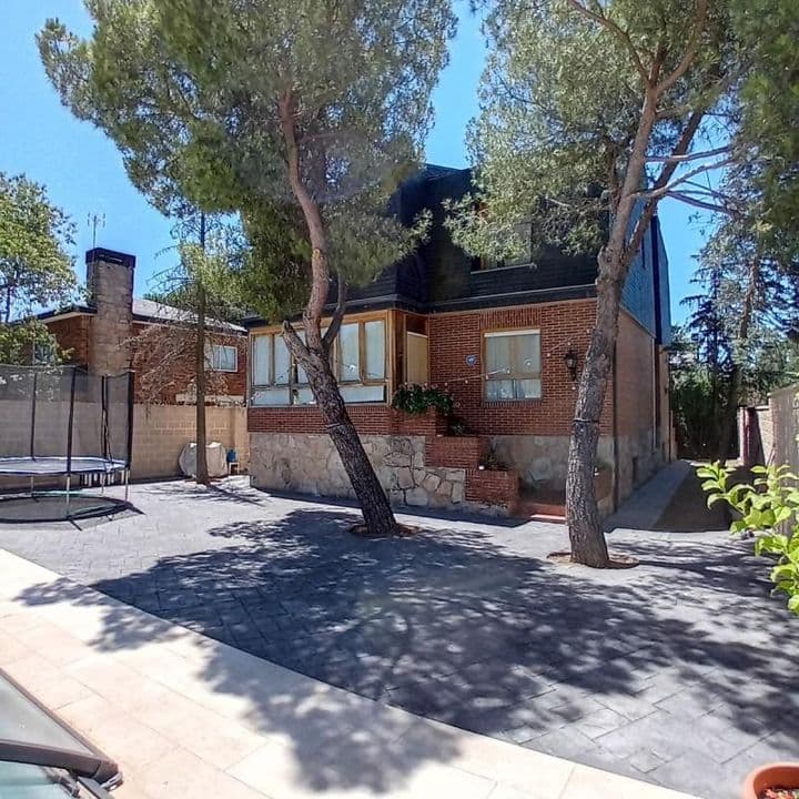 5 bedrooms house for sale in Colmenar Viejo, Spain - Image 2