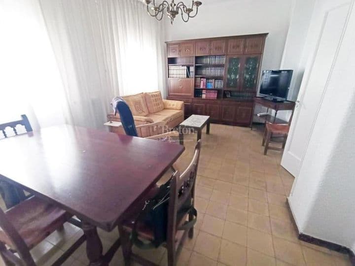 4 bedrooms apartment for sale in Centro, Spain - Image 2