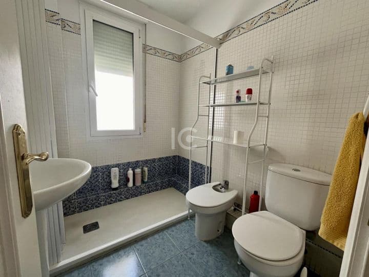 2 bedrooms apartment for rent in Bilbao, Spain - Image 11