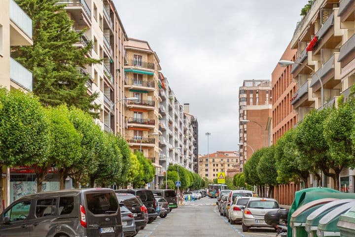 3 bedrooms apartment for sale in Pamplona, Spain - Image 3