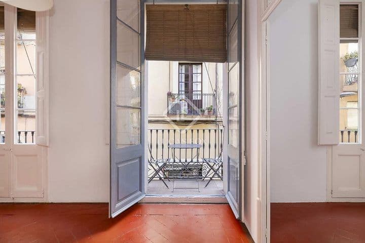 2 bedrooms house for rent in Barcelona, Spain - Image 8