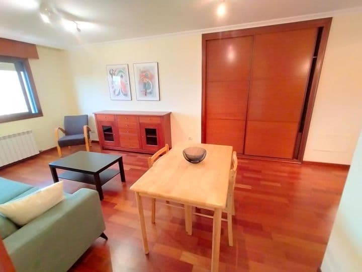 1 bedroom apartment for rent in Vigo, Spain - Image 2