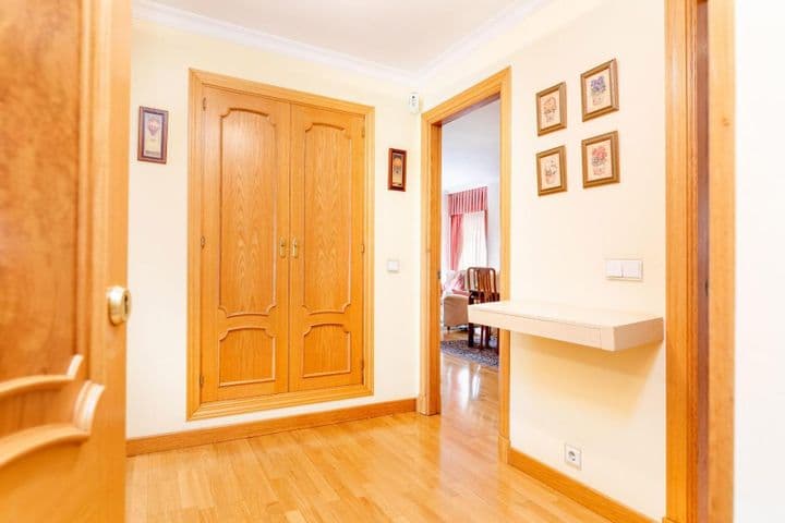 3 bedrooms apartment for sale in Ciudad Lineal, Spain - Image 9