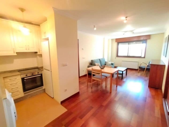 1 bedroom apartment for rent in Vigo, Spain - Image 10