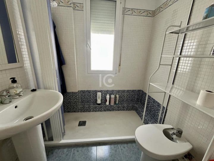 2 bedrooms apartment for rent in Bilbao, Spain - Image 12