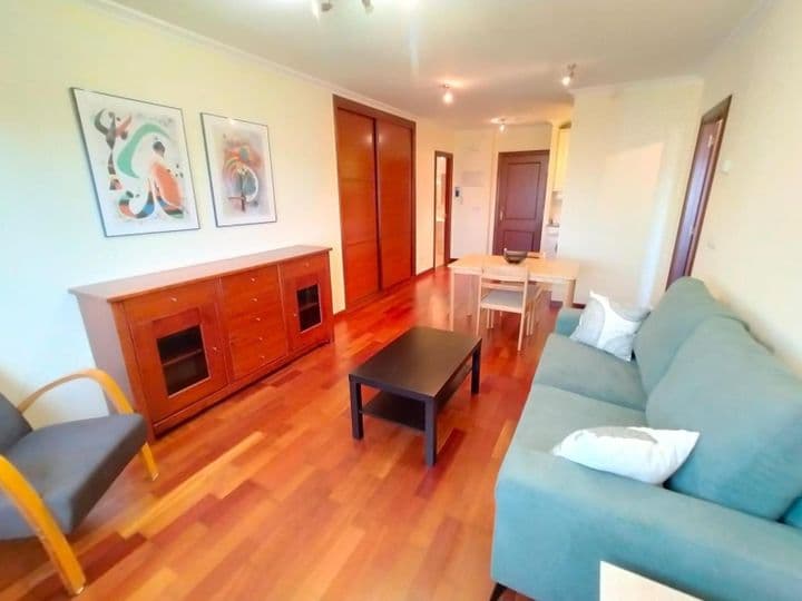 1 bedroom apartment for rent in Vigo, Spain - Image 6