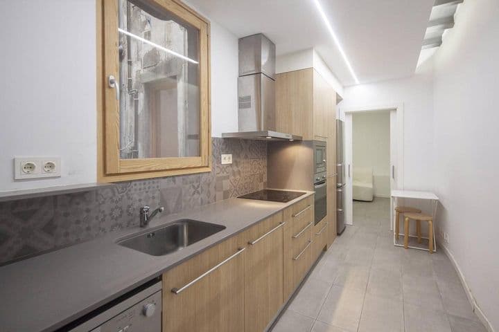 1 bedroom apartment for rent in Gotic, Spain - Image 11