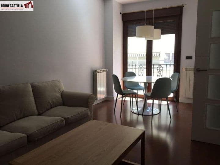 3 bedrooms apartment for rent in Albacete, Spain - Image 9