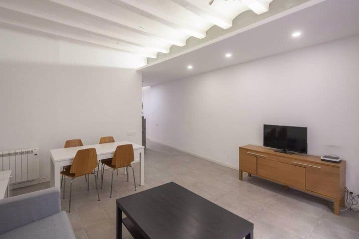 1 bedroom apartment for rent in Gotic, Spain - Image 5