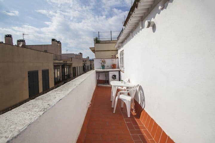 1 bedroom apartment for rent in Ciutat Vella, Spain - Image 9