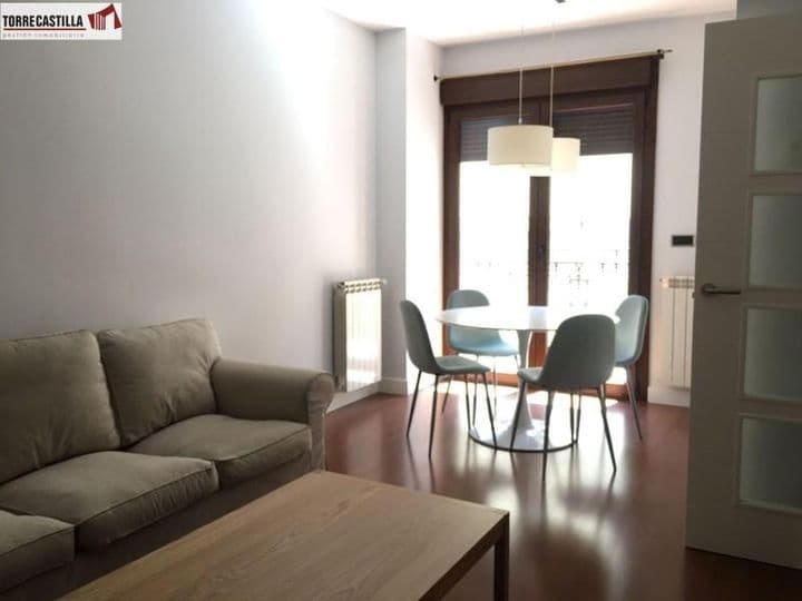 3 bedrooms apartment for rent in Albacete, Spain - Image 8