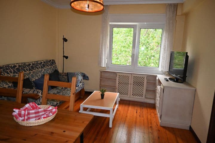 2 bedrooms apartment for sale in Santander, Spain - Image 2